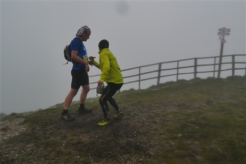 TRAIL di PIZZO San Michele N°3157 FOTO scattate a raffica in VETTA da Peppe Dalessio con nebbia e gran freddo - foto 2410