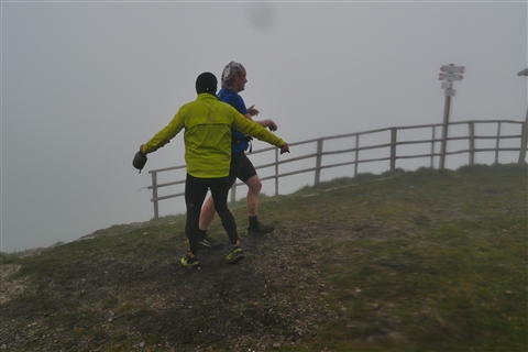 TRAIL di PIZZO San Michele N°3157 FOTO scattate a raffica in VETTA da Peppe Dalessio con nebbia e gran freddo - foto 2418