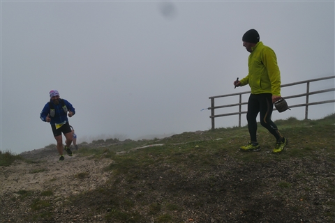 TRAIL di PIZZO San Michele N°3157 FOTO scattate a raffica in VETTA da Peppe Dalessio con nebbia e gran freddo - foto 2432