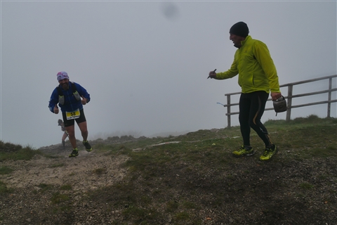 TRAIL di PIZZO San Michele N°3157 FOTO scattate a raffica in VETTA da Peppe Dalessio con nebbia e gran freddo - foto 2441
