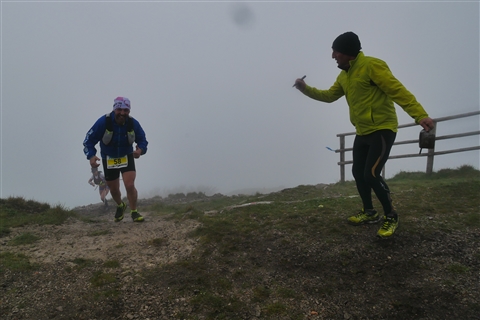 TRAIL di PIZZO San Michele N°3157 FOTO scattate a raffica in VETTA da Peppe Dalessio con nebbia e gran freddo - foto 2444