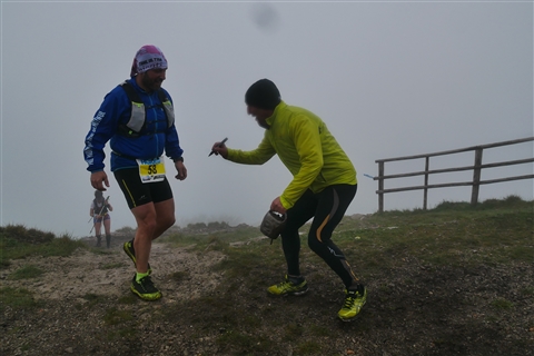 TRAIL di PIZZO San Michele N°3157 FOTO scattate a raffica in VETTA da Peppe Dalessio con nebbia e gran freddo - foto 2456