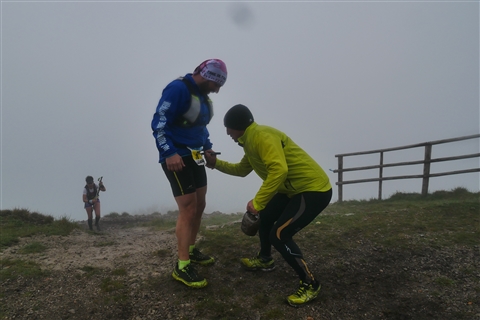 TRAIL di PIZZO San Michele N°3157 FOTO scattate a raffica in VETTA da Peppe Dalessio con nebbia e gran freddo - foto 2462