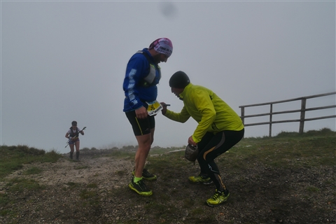 TRAIL di PIZZO San Michele N°3157 FOTO scattate a raffica in VETTA da Peppe Dalessio con nebbia e gran freddo - foto 2465