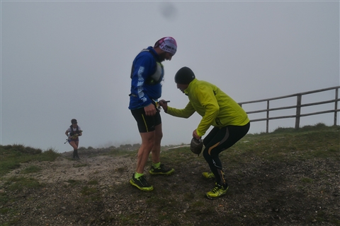 TRAIL di PIZZO San Michele N°3157 FOTO scattate a raffica in VETTA da Peppe Dalessio con nebbia e gran freddo - foto 2468