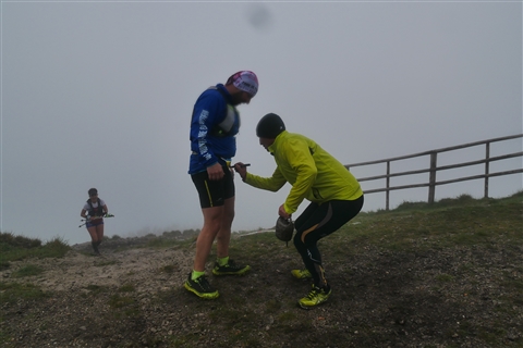 TRAIL di PIZZO San Michele N°3157 FOTO scattate a raffica in VETTA da Peppe Dalessio con nebbia e gran freddo - foto 2470