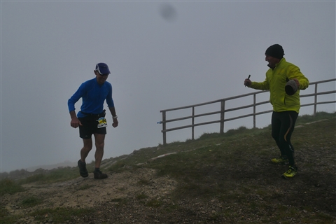 TRAIL di PIZZO San Michele N°3157 FOTO scattate a raffica in VETTA da Peppe Dalessio con nebbia e gran freddo - foto 2552