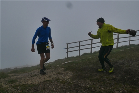 TRAIL di PIZZO San Michele N°3157 FOTO scattate a raffica in VETTA da Peppe Dalessio con nebbia e gran freddo - foto 2557