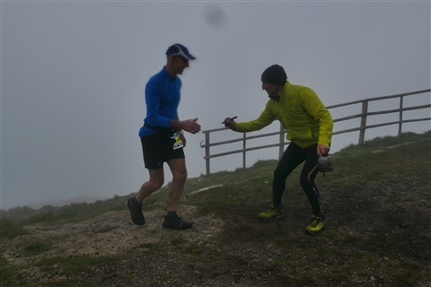 TRAIL di PIZZO San Michele N°3157 FOTO scattate a raffica in VETTA da Peppe Dalessio con nebbia e gran freddo - foto 2561