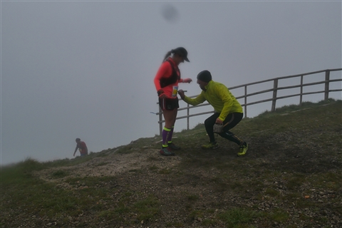 TRAIL di PIZZO San Michele N°3157 FOTO scattate a raffica in VETTA da Peppe Dalessio con nebbia e gran freddo - foto 2586