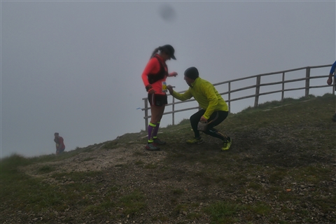 TRAIL di PIZZO San Michele N°3157 FOTO scattate a raffica in VETTA da Peppe Dalessio con nebbia e gran freddo - foto 2590