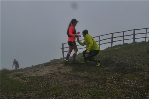 TRAIL di PIZZO San Michele N°3157 FOTO scattate a raffica in VETTA da Peppe Dalessio con nebbia e gran freddo - foto 2598