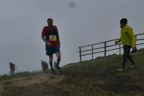 TRAIL di PIZZO San Michele N°3157 FOTO scattate a raffica in VETTA da Peppe Dalessio con nebbia e gran freddo - foto 2608