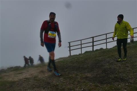 TRAIL di PIZZO San Michele N°3157 FOTO scattate a raffica in VETTA da Peppe Dalessio con nebbia e gran freddo - foto 2617