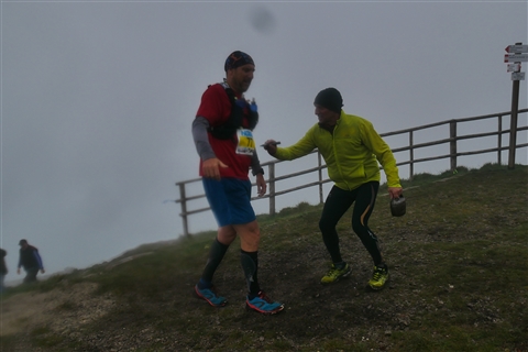 TRAIL di PIZZO San Michele N°3157 FOTO scattate a raffica in VETTA da Peppe Dalessio con nebbia e gran freddo - foto 2630