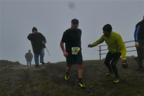 TRAIL di PIZZO San Michele N°3157 FOTO scattate a raffica in VETTA da Peppe Dalessio con nebbia e gran freddo - foto 2696