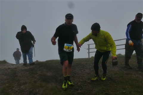 TRAIL di PIZZO San Michele N°3157 FOTO scattate a raffica in VETTA da Peppe Dalessio con nebbia e gran freddo - foto 2698