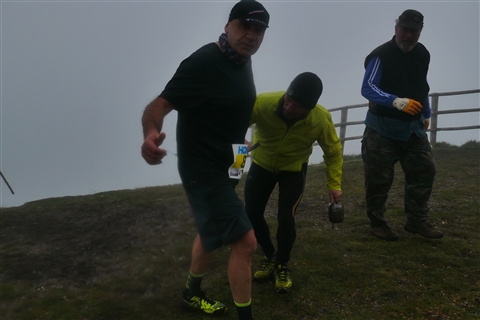 TRAIL di PIZZO San Michele N°3157 FOTO scattate a raffica in VETTA da Peppe Dalessio con nebbia e gran freddo - foto 2708