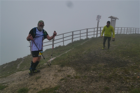 TRAIL di PIZZO San Michele N°3157 FOTO scattate a raffica in VETTA da Peppe Dalessio con nebbia e gran freddo - foto 2810