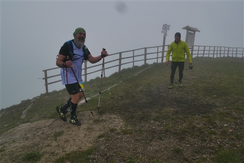 TRAIL di PIZZO San Michele N°3157 FOTO scattate a raffica in VETTA da Peppe Dalessio con nebbia e gran freddo - foto 2815