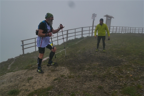 TRAIL di PIZZO San Michele N°3157 FOTO scattate a raffica in VETTA da Peppe Dalessio con nebbia e gran freddo - foto 2817