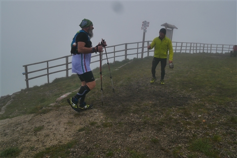 TRAIL di PIZZO San Michele N°3157 FOTO scattate a raffica in VETTA da Peppe Dalessio con nebbia e gran freddo - foto 2820