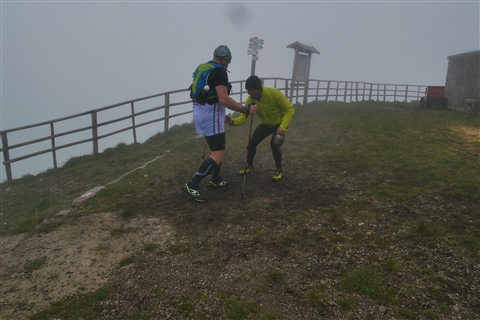 TRAIL di PIZZO San Michele N°3157 FOTO scattate a raffica in VETTA da Peppe Dalessio con nebbia e gran freddo - foto 2828