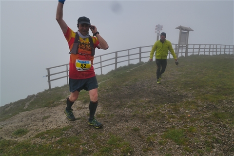 TRAIL di PIZZO San Michele N°3157 FOTO scattate a raffica in VETTA da Peppe Dalessio con nebbia e gran freddo - foto 2846