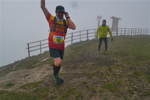 TRAIL di PIZZO San Michele N°3157 FOTO scattate a raffica in VETTA da Peppe Dalessio con nebbia e gran freddo - foto 2848