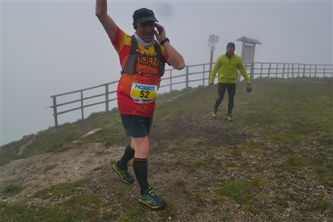TRAIL di PIZZO San Michele N°3157 FOTO scattate a raffica in VETTA da Peppe Dalessio con nebbia e gran freddo - foto 2850