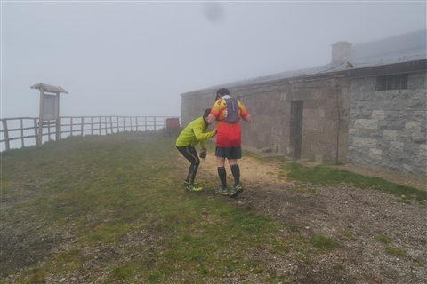 TRAIL di PIZZO San Michele N°3157 FOTO scattate a raffica in VETTA da Peppe Dalessio con nebbia e gran freddo - foto 2861