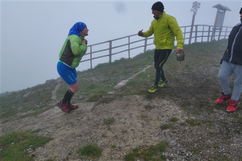 TRAIL di PIZZO San Michele N°3157 FOTO scattate a raffica in VETTA da Peppe Dalessio con nebbia e gran freddo - foto 2880