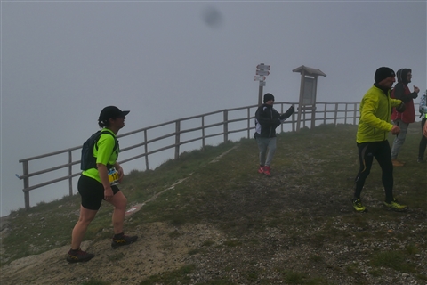 TRAIL di PIZZO San Michele N°3157 FOTO scattate a raffica in VETTA da Peppe Dalessio con nebbia e gran freddo - foto 2966