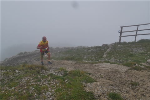 TRAIL di PIZZO San Michele N°3157 FOTO scattate a raffica in VETTA da Peppe Dalessio con nebbia e gran freddo - foto 2988