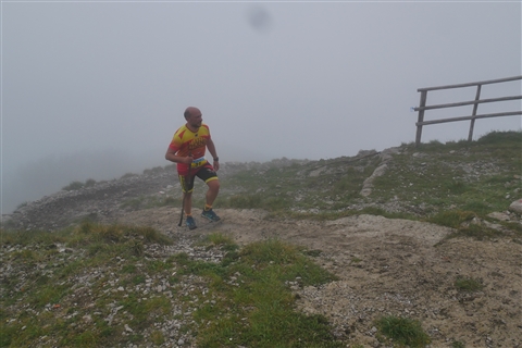 TRAIL di PIZZO San Michele N°3157 FOTO scattate a raffica in VETTA da Peppe Dalessio con nebbia e gran freddo - foto 2996