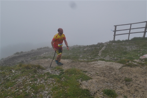 TRAIL di PIZZO San Michele N°3157 FOTO scattate a raffica in VETTA da Peppe Dalessio con nebbia e gran freddo - foto 3000
