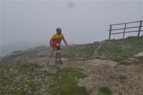 TRAIL di PIZZO San Michele N°3157 FOTO scattate a raffica in VETTA da Peppe Dalessio con nebbia e gran freddo - foto 3001