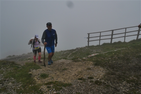 TRAIL di PIZZO San Michele N°3157 FOTO scattate a raffica in VETTA da Peppe Dalessio con nebbia e gran freddo - foto 3035