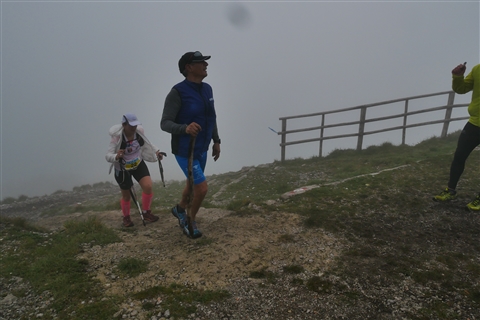 TRAIL di PIZZO San Michele N°3157 FOTO scattate a raffica in VETTA da Peppe Dalessio con nebbia e gran freddo - foto 3044
