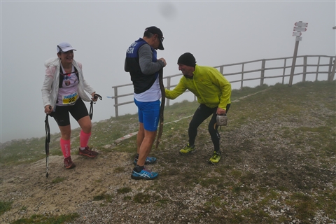 TRAIL di PIZZO San Michele N°3157 FOTO scattate a raffica in VETTA da Peppe Dalessio con nebbia e gran freddo - foto 3059