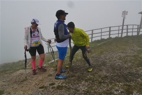 TRAIL di PIZZO San Michele N°3157 FOTO scattate a raffica in VETTA da Peppe Dalessio con nebbia e gran freddo - foto 3069