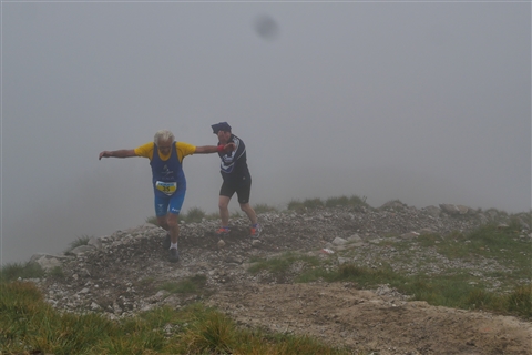 TRAIL di PIZZO San Michele N°3157 FOTO scattate a raffica in VETTA da Peppe Dalessio con nebbia e gran freddo - foto 3070