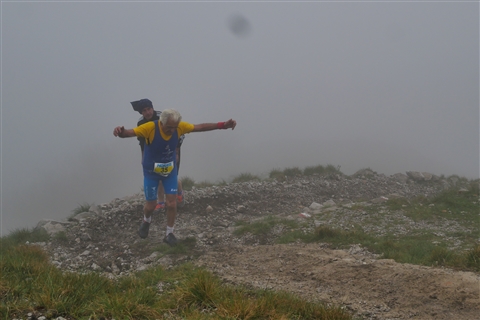 TRAIL di PIZZO San Michele N°3157 FOTO scattate a raffica in VETTA da Peppe Dalessio con nebbia e gran freddo - foto 3081