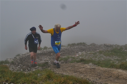 TRAIL di PIZZO San Michele N°3157 FOTO scattate a raffica in VETTA da Peppe Dalessio con nebbia e gran freddo - foto 3098