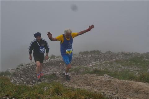 TRAIL di PIZZO San Michele N°3157 FOTO scattate a raffica in VETTA da Peppe Dalessio con nebbia e gran freddo - foto 3099