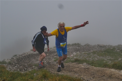 TRAIL di PIZZO San Michele N°3157 FOTO scattate a raffica in VETTA da Peppe Dalessio con nebbia e gran freddo - foto 3109