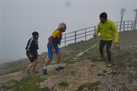 TRAIL di PIZZO San Michele N°3157 FOTO scattate a raffica in VETTA da Peppe Dalessio con nebbia e gran freddo - foto 3113