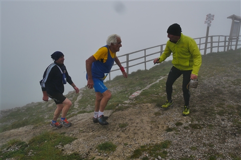 TRAIL di PIZZO San Michele N°3157 FOTO scattate a raffica in VETTA da Peppe Dalessio con nebbia e gran freddo - foto 3115