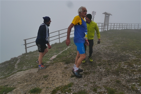 TRAIL di PIZZO San Michele N°3157 FOTO scattate a raffica in VETTA da Peppe Dalessio con nebbia e gran freddo - foto 3134